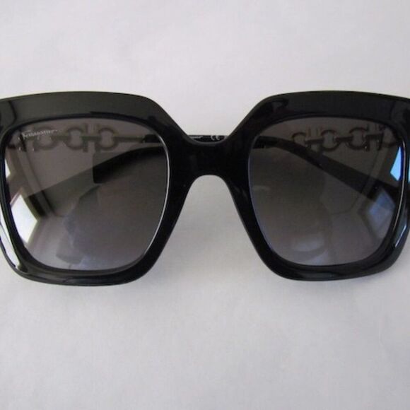 NEW Salvatore Ferragamo Sunglasses Black Smoke Gradient New in Box main image 9